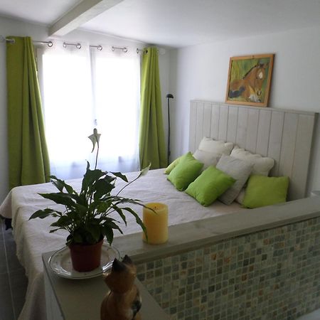 Chambre D'Hote - Mas Le Barret Arles Eksteriør billede