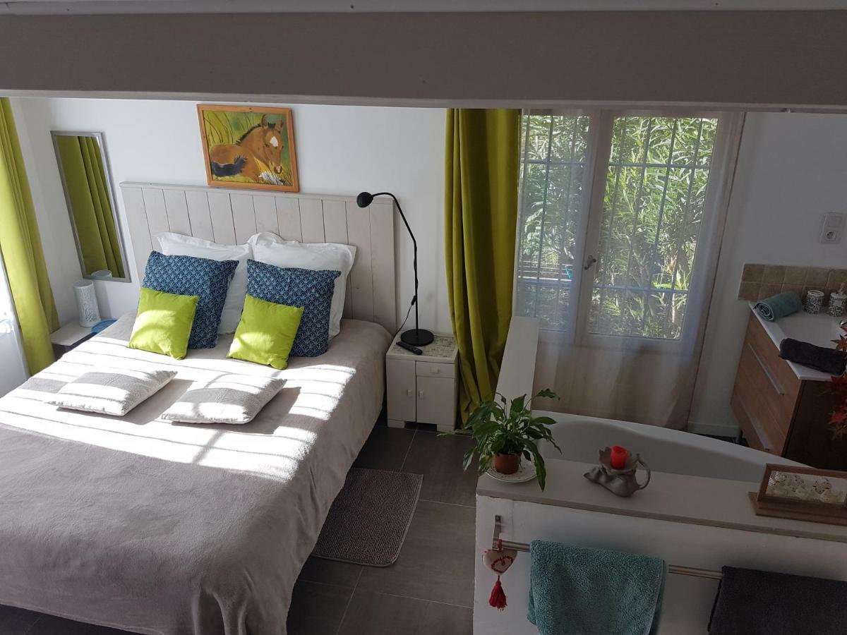 Chambre D'Hote - Mas Le Barret Arles Eksteriør billede